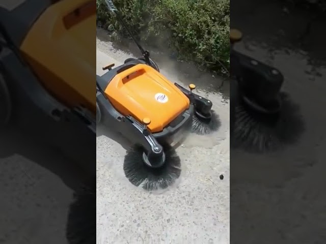 Floor Sweepers - TRS 1300 Ride On Sweeper Manufacturer from Greater Noida
