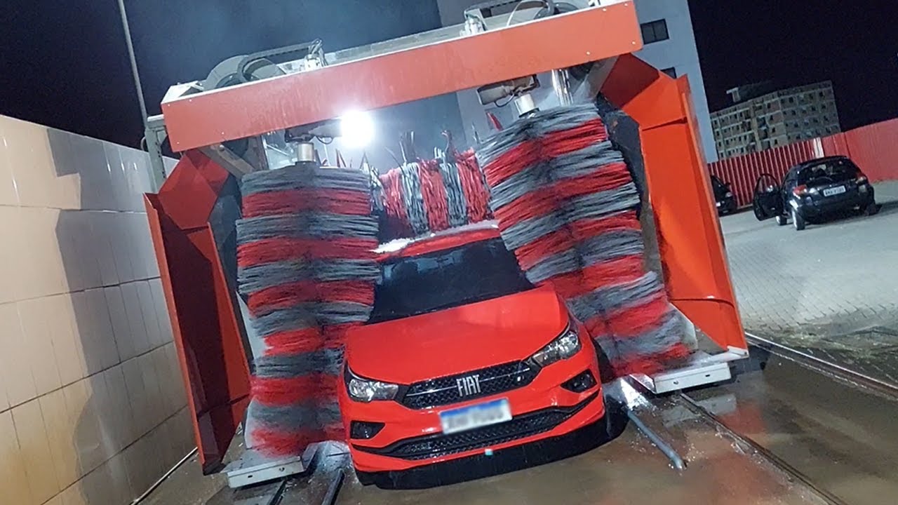 LAVAR O CARRO EM MAQUINAS DE LAVAGEM DE POSTO DE GASOLINA