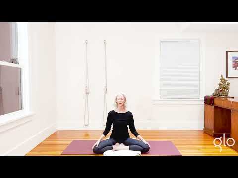 Start to Meditate | Offer Yourself Loving-Kindness | 10 Min | Annie Carpenter on Glo