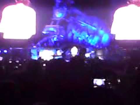 Angus Young streapteese(The Jack)Live in Belgrade.MP4