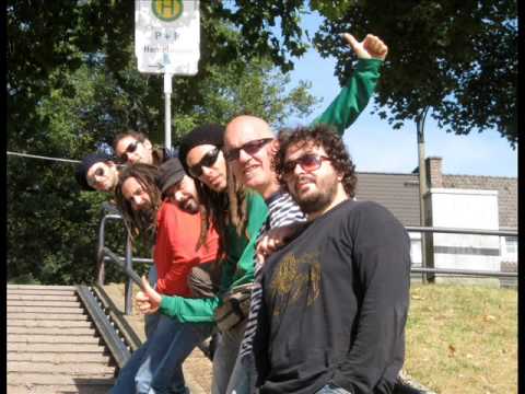 Locomondo - Φραγκοσυριανή (griego y español / στα ελληνικά κι ισπανικά)