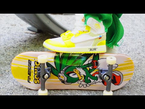 Finger Skateboard | Tech Deck street Hits Slide | Flick Trix | Finger Skateboarding Tricks | Nike