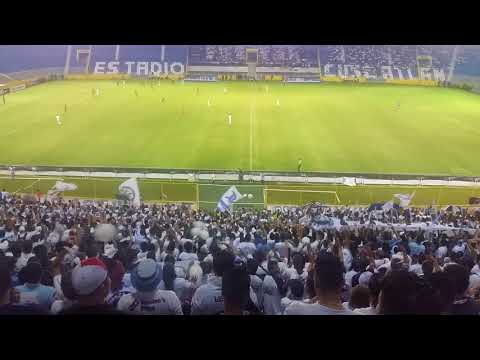 "Vengo del Barrio de los Albos, Liga CONCACAF 17/08/2017" Barra: La Ultra Blanca y Barra Brava 96 • Club: Alianza