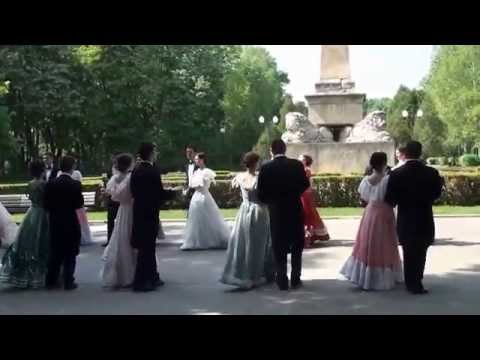 Dansul Romana in Gradina Copou, Iasi ( 04.05.2012 )organizat de  A.A.T.C.