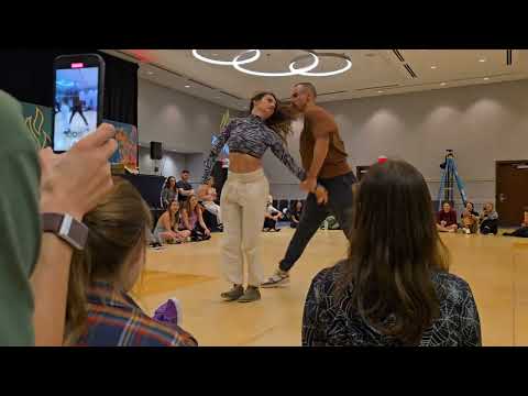 Paolo and Luiza Brazilian Zouk demo at Zouk Heat 2025