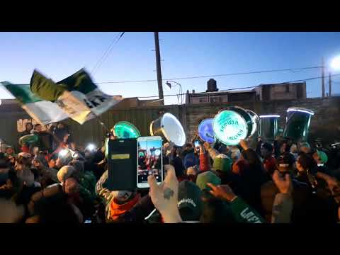 "La previa de Laferrere Familia villera" Barra: La Barra de Laferrere 79 &bull; Club: Deportivo Laferrere