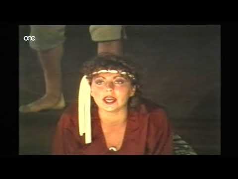 Ġensna (1984) - 09 - Il-ħakkiema (Josie Coppini)