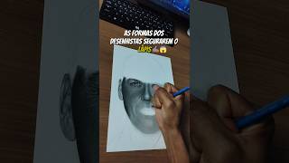 FORMAS dos desenhistas SEGURAR o LÁPIS😂😱✍🏽#desenhista #shorts #shortfeed  #artista #summerofgoals