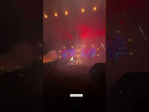 Ciro Rigione feat Raffaello - Ciao Mamma (Arena Flegrea Live)