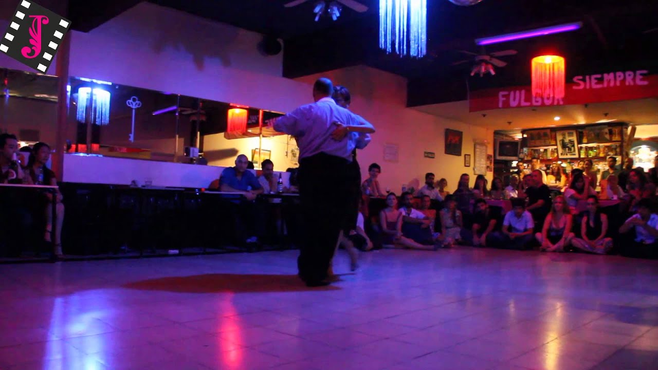 Gabriel Di Prinzio y Hebe Martinez "Ella es asi" en MILONGA10 (Milonga)