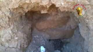 preview picture of video 'Hassake: Tell Tcholema Foqani Illegal excavationsالحسكة:حفريات سرية تل جولمة فوقاني .27.03.2015'