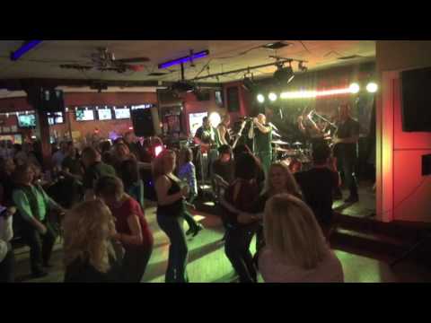 Thunderstruck, covered by MindTrap @ Backstage 1/21/17