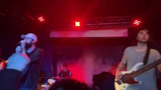 Novelists FR - Gravity (Live)