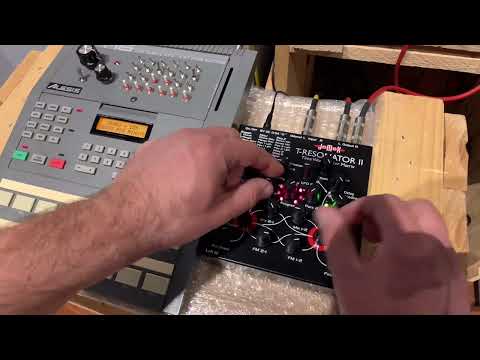 Jomox T-Resonator vs the Alesis Circuit Bent HR-16