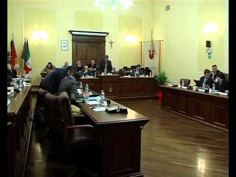 ONDA TG 3.01.2014 - COMUNE SULMONA, CRITICHE MINORANZA SUL CONSIGLIO DEL 30 DICEMBRE