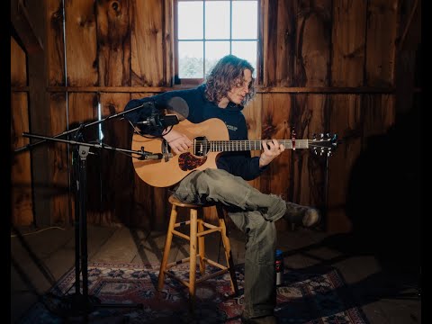 Hans Williams - "Skin" (Live Barn Session)