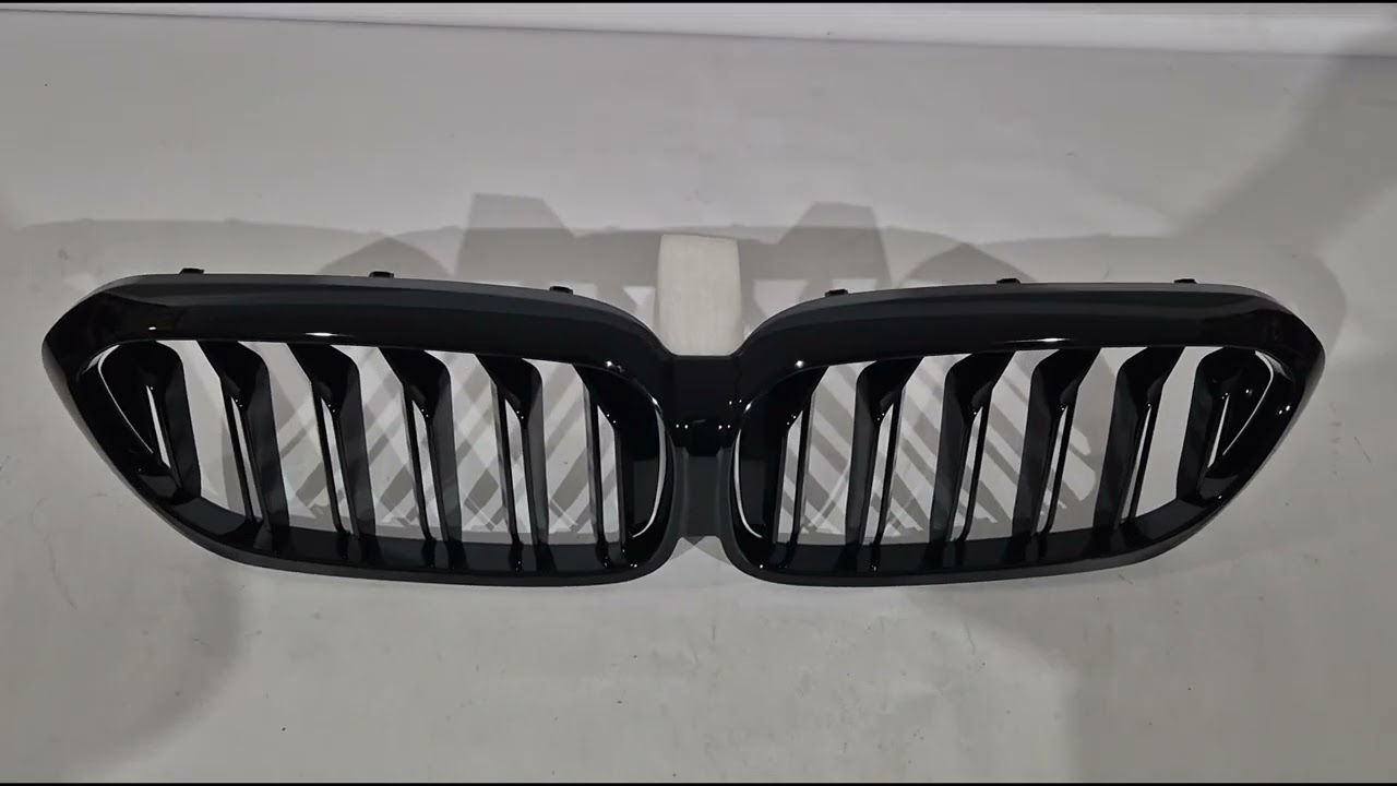 BMW serija 5 G30/G31 2017–2023 Ledvične maske M-Look LCI-Design (2017-2020, sijajno črna) Video 1