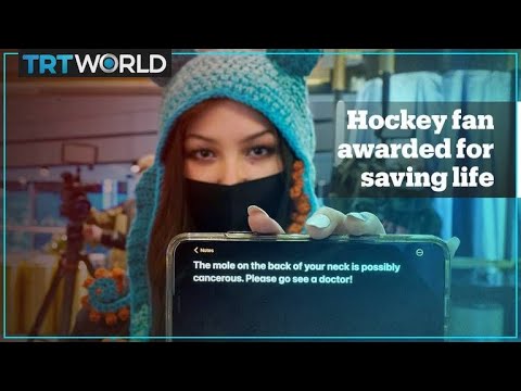 Ice hockey fan awarded scholarship for saving life