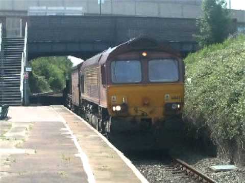 DB Class 66 No. 66163 on 6H46 Bescot  - Peak Forest @ Denton Station