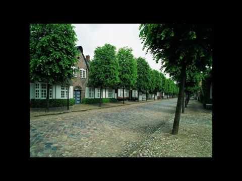 download lagu mp3 mp4 For En Fremmed Barskt Og Fattigt, download lagu For En Fremmed Barskt Og Fattigt gratis, unduh video klip For En Fremmed Barskt Og Fattigt