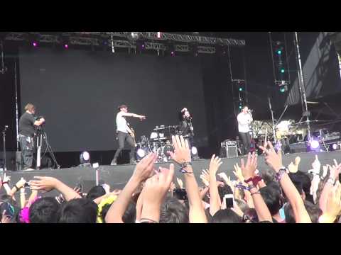Capital Cities - Holiday (cover Madonna) - Lollapalooza Chile 2014