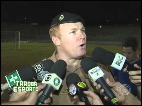 Equipes do LEC e Brasil de Pelotas se agridem em jogo polêmico no estádio do Café (03/11)