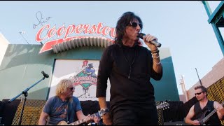 Sammy Hagar and Alice Cooper Perform &#39;School&#39;s Out&#39; | Rock &amp; Roll Road Trip