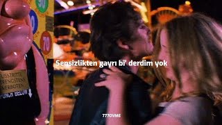 Son Feci Bisiklet - Pazar Ve Ertesi (Sözleri/Lyrics)