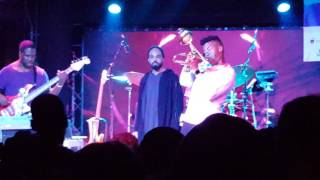 Robert Glasper SXSW 2017 ft Bilal "What is Love?"