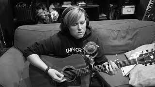 Garrison Starr - &quot;The Devil In Me&quot; (Live Acoustic)