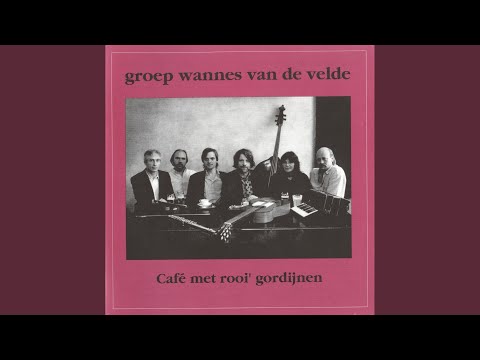 Café Met Rooi Gordijnen - Wannes Van de Velde