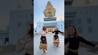 Download lagu #Sandrina# Tari jaipong tradisional #dance #terore😁 mp3 Download lagu #Sandrina# Tari jaipong tradisional #dance #terore😁 mp3