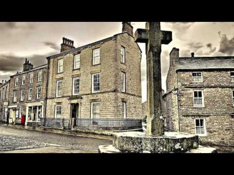 01   01   All Creatures Great and Small theme