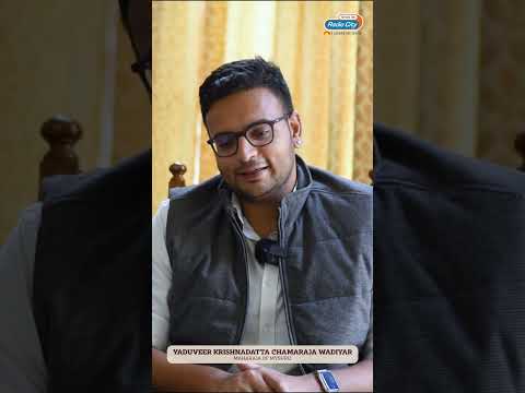 What Makes The Maharaja Smile ? :)  #mysuru #mysurudasara2022 #ykc #maharaja #mysore  #shorts