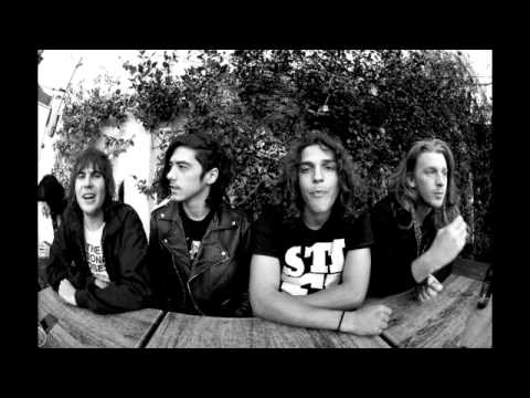 download lagu mp3 mp4 Sticky Fingers Slow, download lagu Sticky Fingers Slow gratis, unduh video klip Sticky Fingers Slow