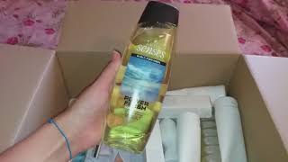 Unboxing Avon c10 2019