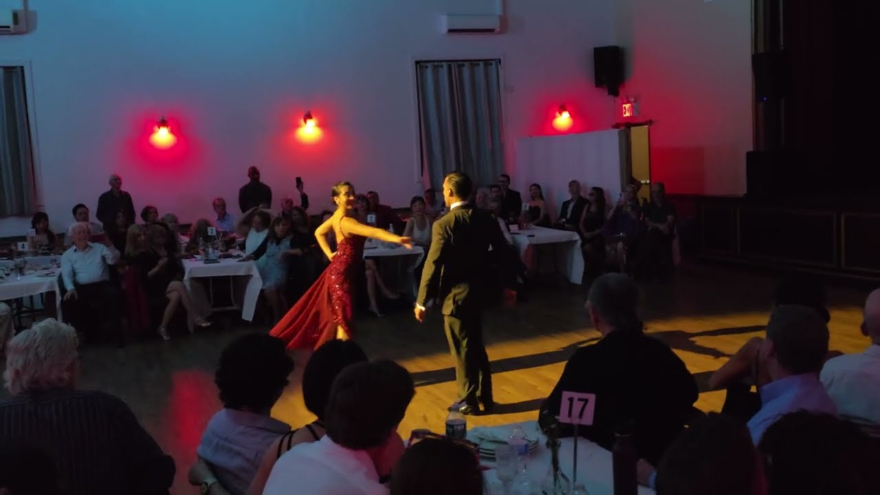 Argentine folkloric dance - Chacarera: Yesica Esquivel & Ariel Leguizamon: - Gatito del Violinero