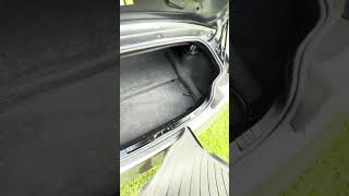 2005 BMW Z4 Roadster 3.0i 6-Speed Trunk