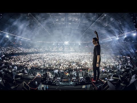 The Martin Garrix Show: S3.E3 World Club Dome