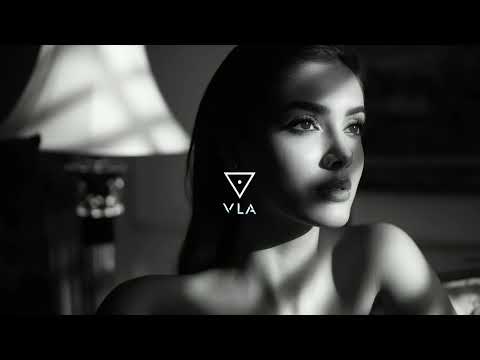 V A E L O R A  - We Re Moving as One