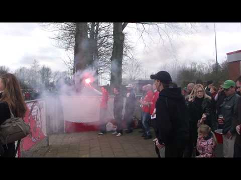 Clinge - Steen. 6 Februari 2011. Fakkel bij supporters