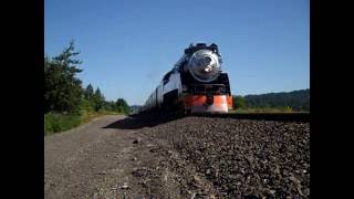 preview picture of video 'SP 4449 HIGH SPEED RUNING AT TENINO.wmv'