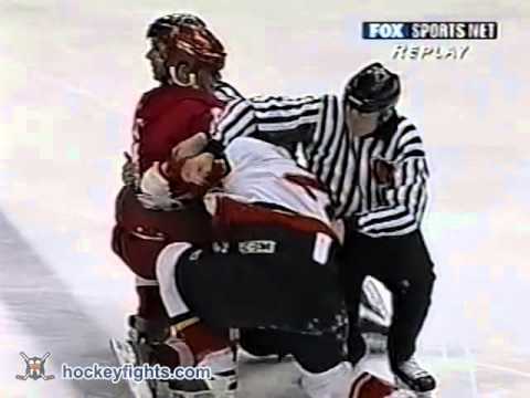 Darren McCarty vs Steve Begin