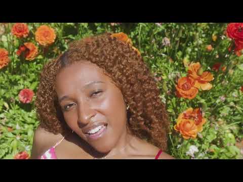 Nicole Hernandez – Rina (Official Music Video)