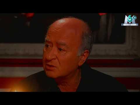 Extrait archives M6 Video Bank // Dîner Charlie Hebdo ( 93 Faubourg - 2005)