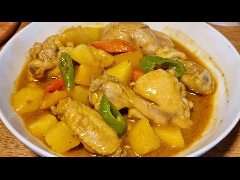 Easy to cook Chciken Curry Recipe / Yellow chicken curry recipe