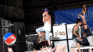 FAMILY FORCE 5 " SUPERSONIC " HD LIVE FROM ST. LOUIS WARPED TOUR 11' 08/03/11