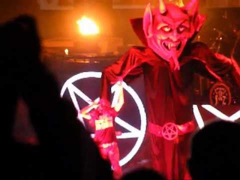 Rob Zombie calls Marilyn Manson a punk a** b*tch and tells him to..