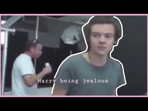 Harry being jealous // Larry Stylinson