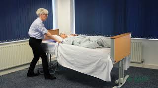 Move Patient Up the Bed from the Side Technique Using an In-Bed Repositioning System (1 Persons)